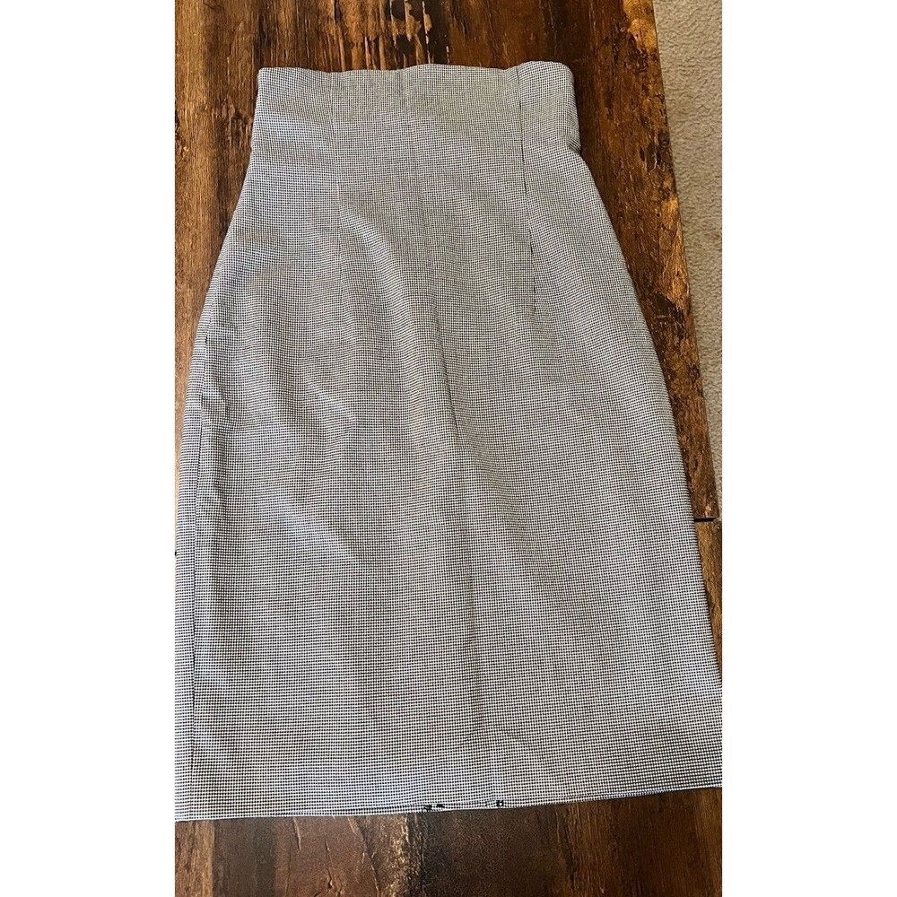 L’ecole Des Femmes Pencil Skirt Size 4. Non Stretch 26 Waist 34 Hips
